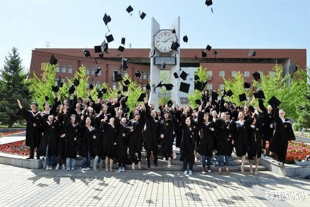 大学|本科陆续二次补录,大量考生被这3所民办学校坑惨,学费都超30000
