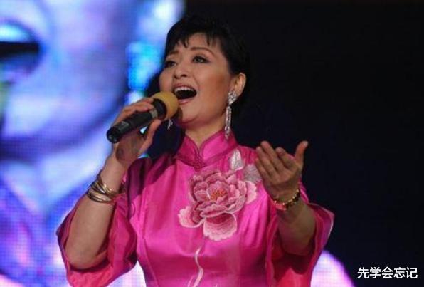 程志|“欠账大户”程志，与殷秀梅离婚后二婚迎娶女将军，今现状如何？
