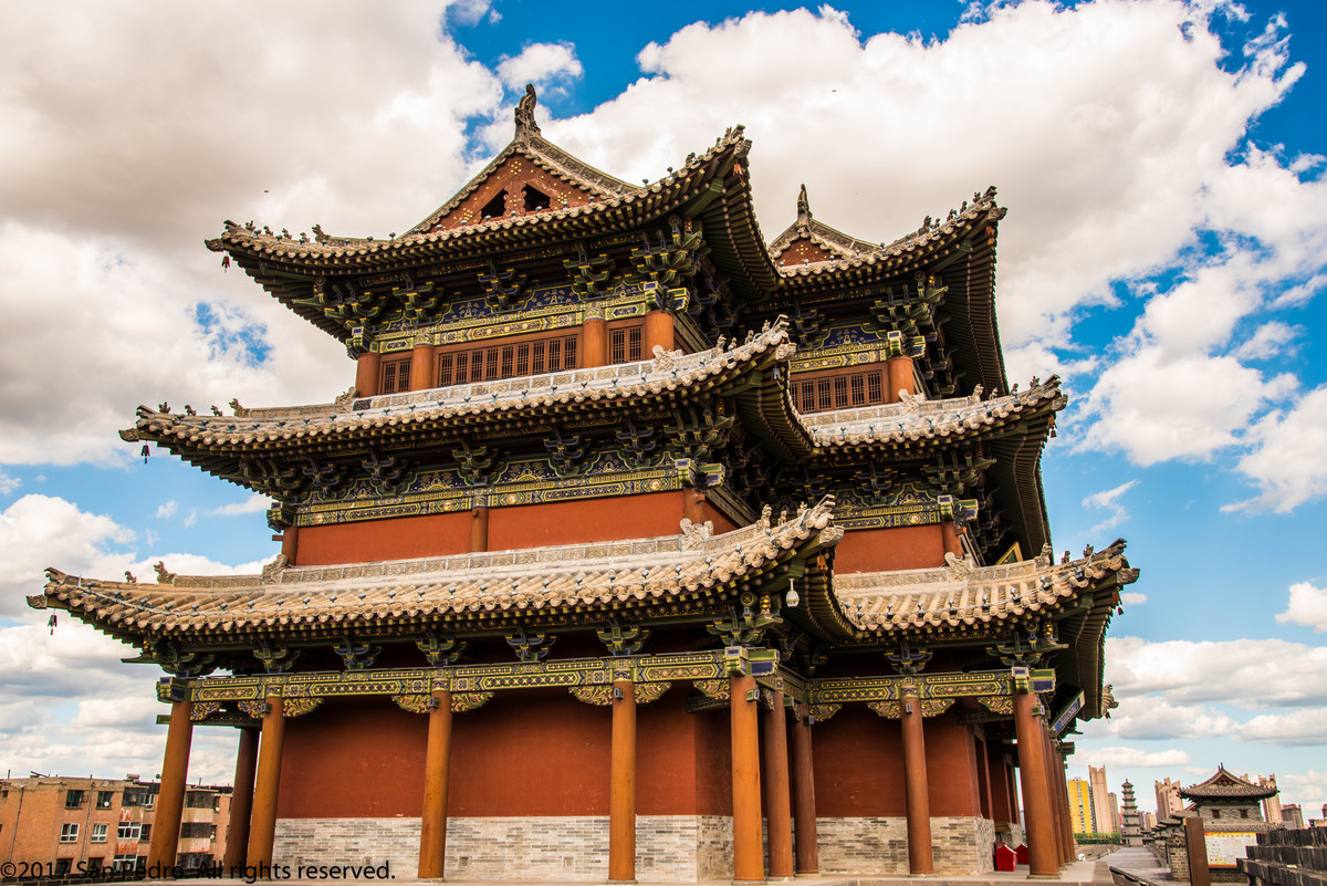 旅行@这个地方门票只收30元，游客丝毫不为所动，如今游客却络绎不绝