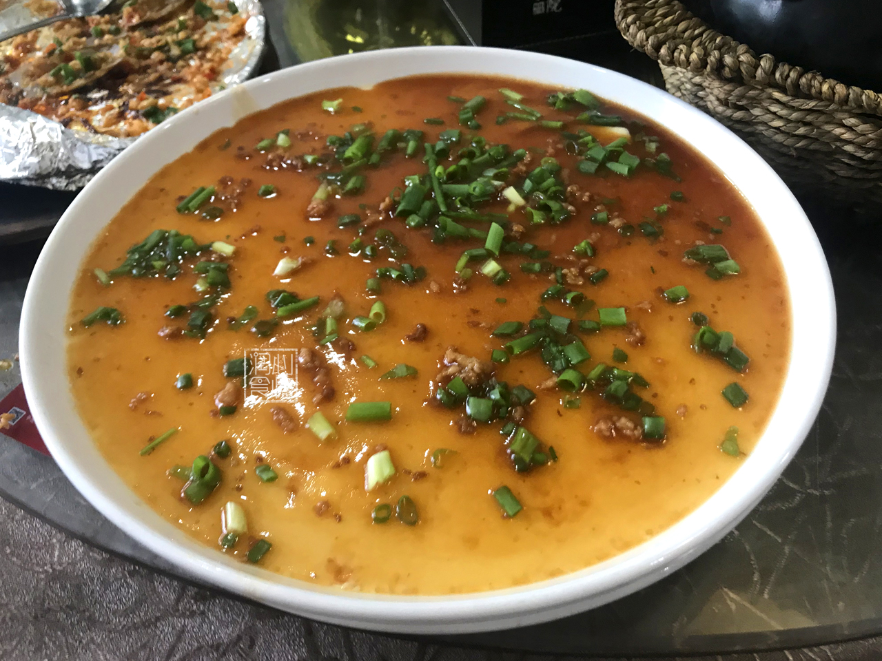 快餐|国庆请岳父岳母吃饭，8个人9道菜花了458元，岳父却说不如吃快餐