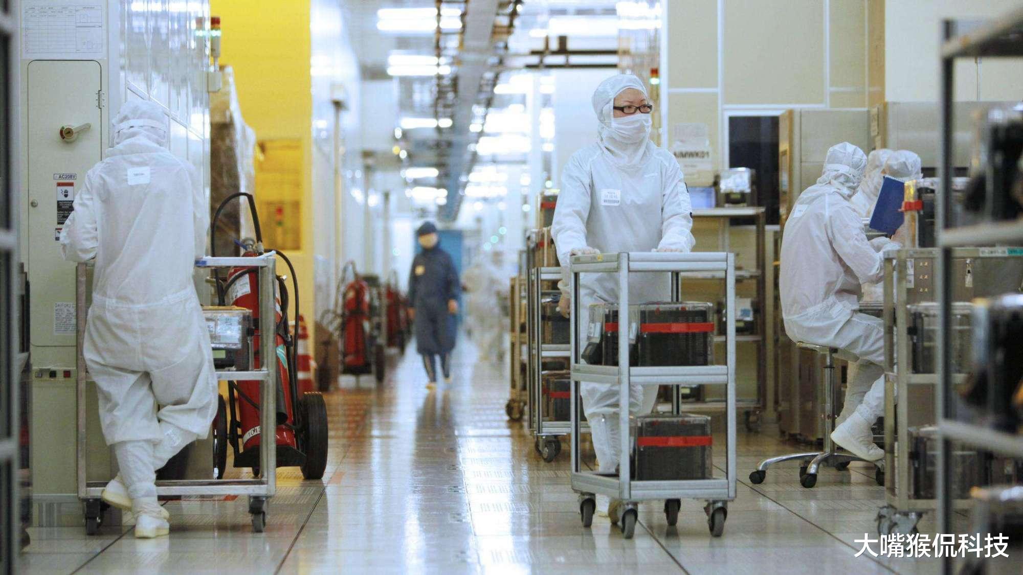 |EUV光刻机并非唯一?国产巨头突然宣布“破冰”,特朗普始料未及