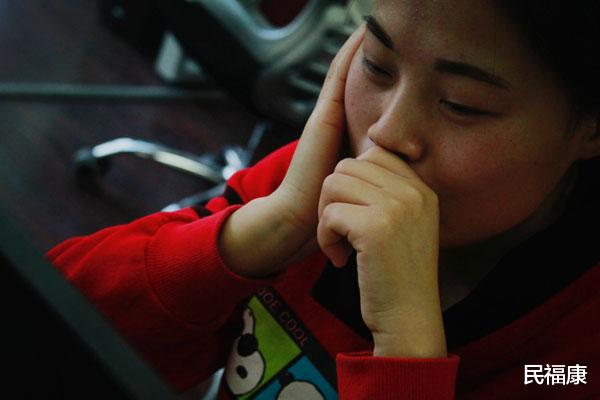 肝脏|脸上出现4种丑态，多半是肝在求救，异常全占，要小心肝硬化