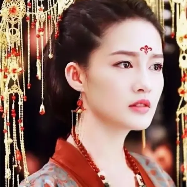 「李沁」三七的孟婆妆，杨蓉的孟婆妆，李沁的孟婆妆，看到赵丽颖：完胜