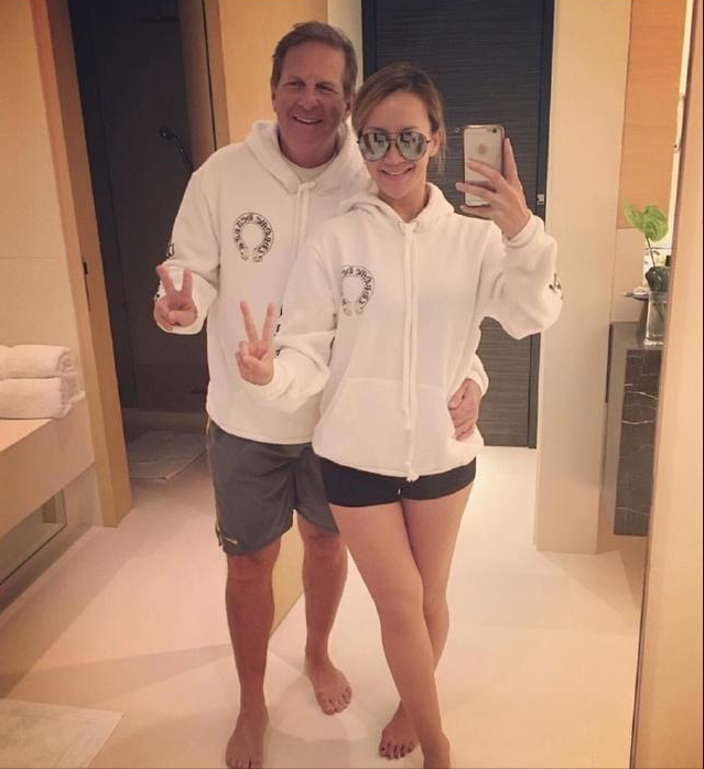 李玟|李玟再传婚变！46岁生日孤独许愿，大16岁富豪老公和继女全缺席