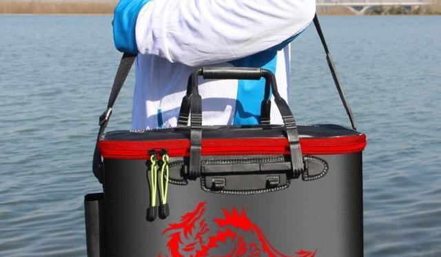 「」外出钓鱼渔具太多?教你选最合适的钓鱼收纳软包