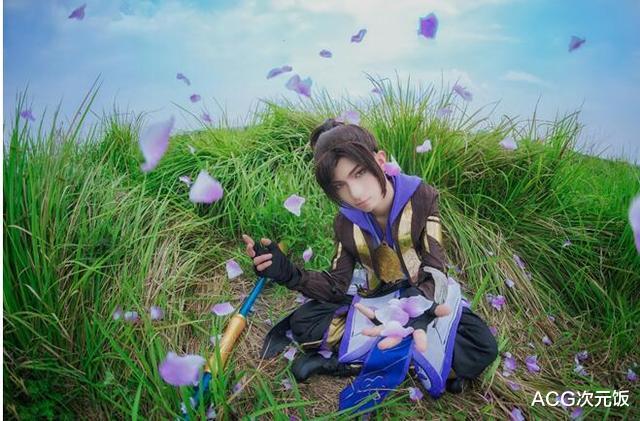 王者荣耀:快管好你们的女朋友!帅气coser神还原《王者荣耀》至尊宝