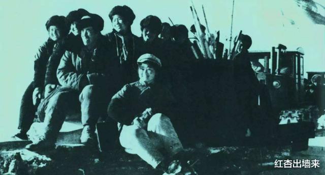 陈佩斯■1973年，陈强找到负责招生的田华说：我求你，把陈佩斯收了吧