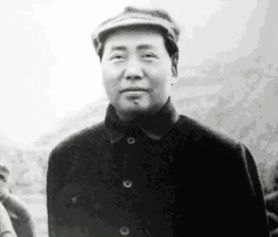 |他被毛主席视为接班人，但抗日爆发后离奇失踪，20年后才知其下落