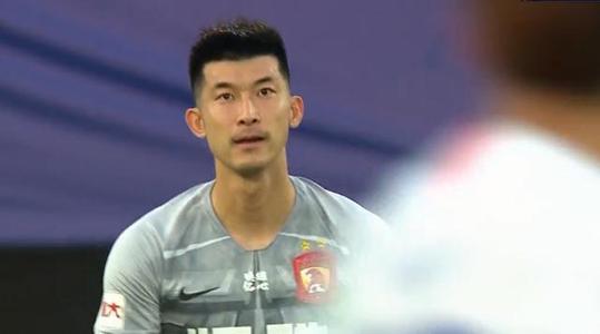 广州恒大|恒大第一签曝光，0身价签西班牙锋霸，10人合同到期十年功勋告别