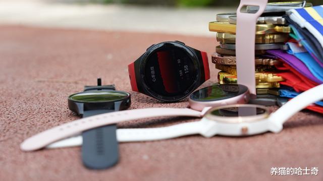 三星■佳明、三星、华为、小米四款智能手表横评,谁才是跑步的最佳选择