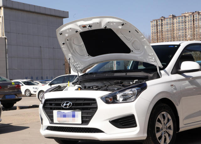 瑞纳@适合每一个人的合资车，起步4.68万，油耗仅3毛6，想不火都难！