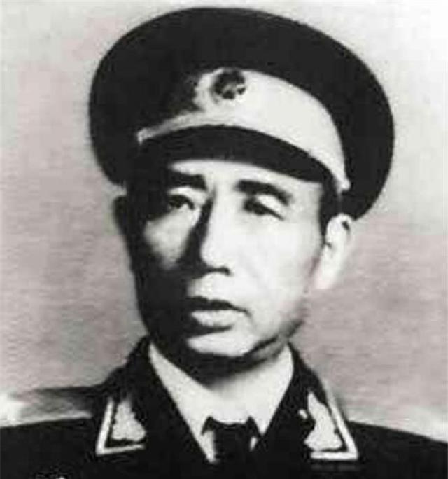 『张国焘』“开国上将”贺健：偷偷参军离家二十载，回家探亲：娘，我回来了