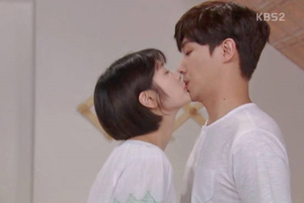 郑素敏▲郑素敏李准分手CP粉心碎一地 女方神似秀智 新剧灵魂修缮工热播