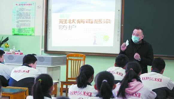 「」又一省份再次延迟开学，看到开学时间，学生党：好惆怅