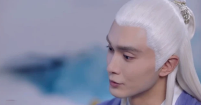 [穿帮镜头]《枕上书》全剧唯一一次穿帮镜头，导演故意不剪，成为最经典的“讽刺”画面