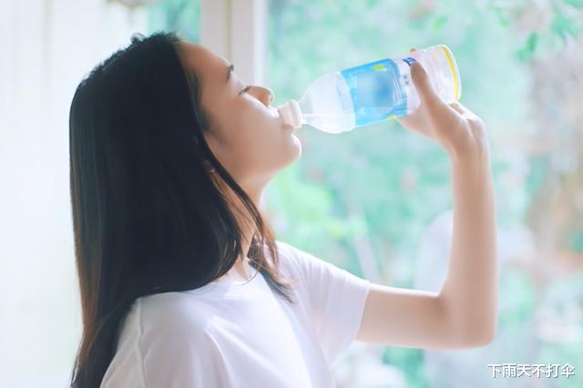 陨石|为什么人类喝地球上的水需要过滤，而其他任何生物都可以直接喝？