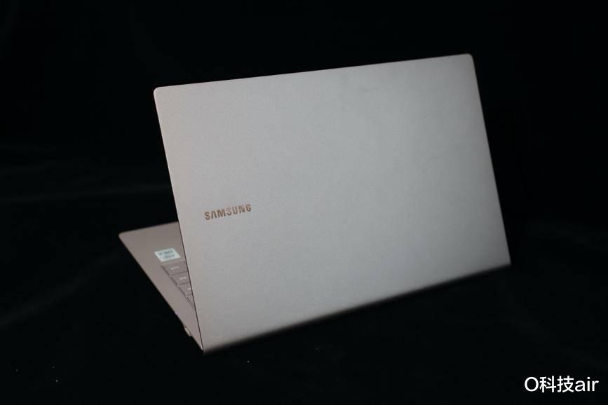 三星Galaxy|三星Galaxy Book S上手体验：腔调之下是真实力
