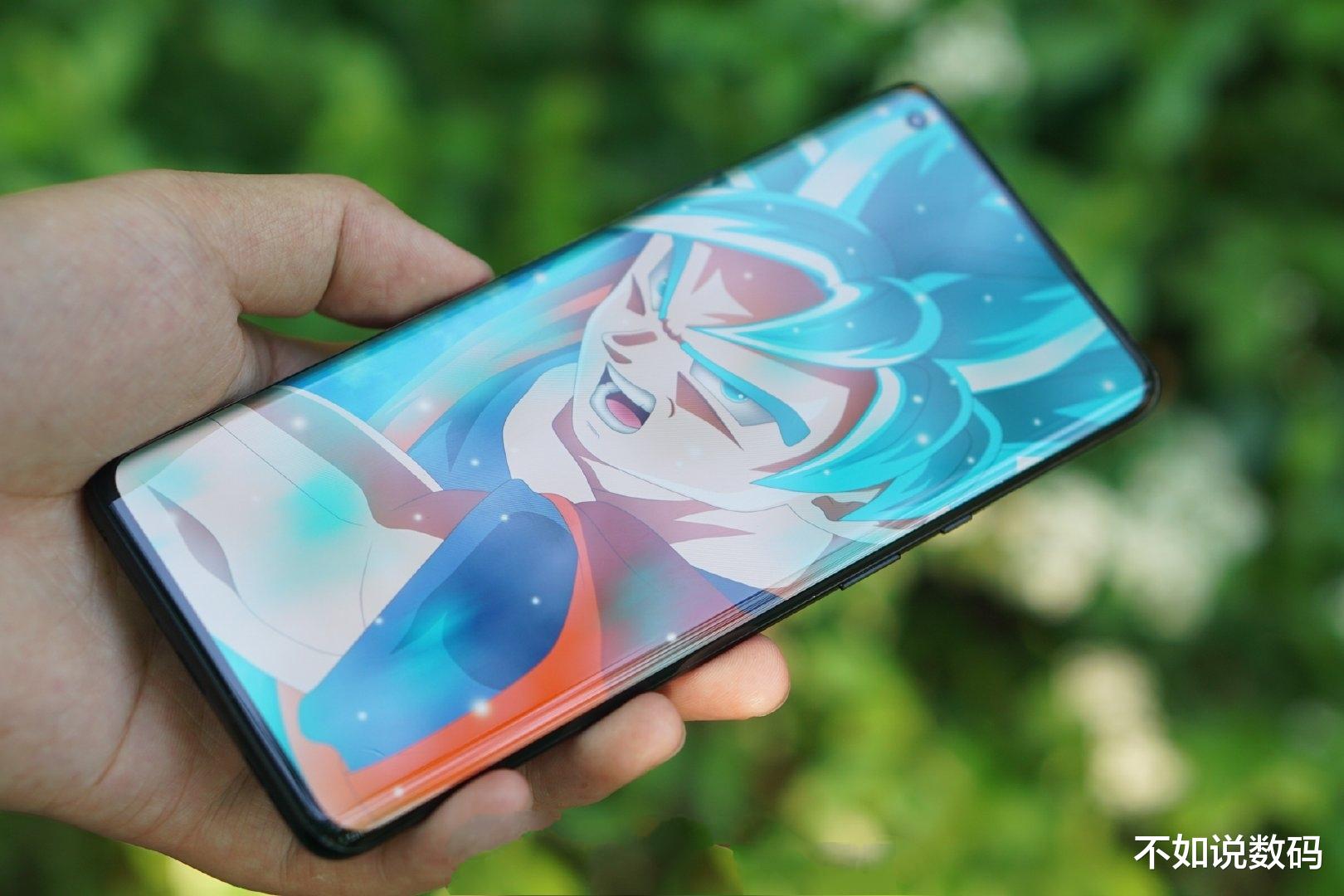 一加科技|一加8Pro让位新旗舰，2K分辨率+4510毫安，大幅降价400元！