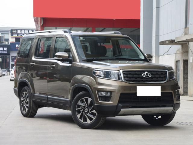 五菱宏光|五菱宏光迎来了强劲对手！7座8座油耗仅6.7升，最低配车型不超5万