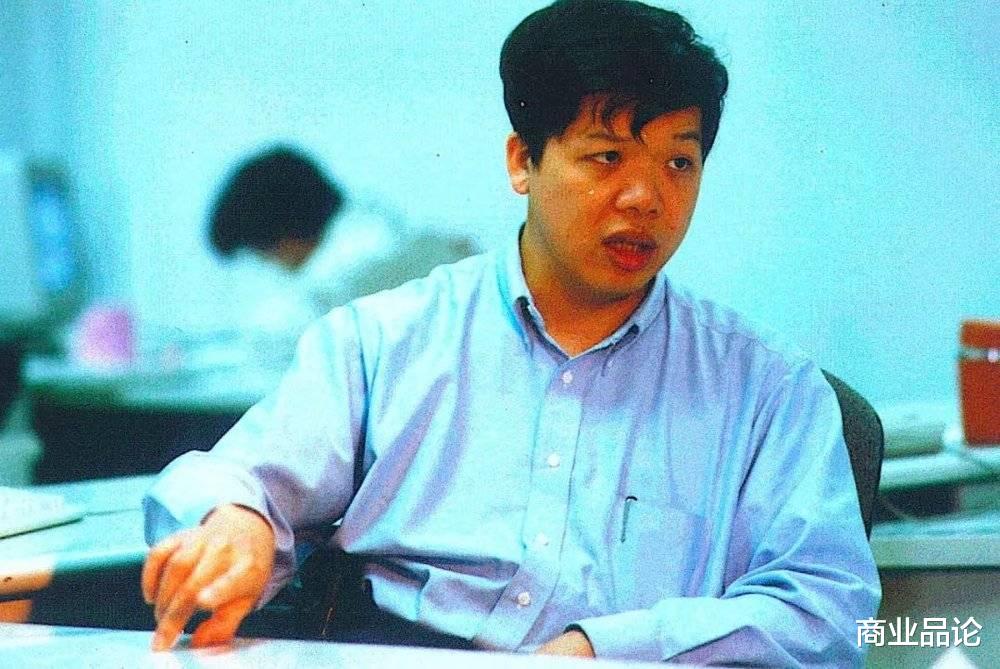 网易|腾讯网易创始人如今的身价已超千亿，那新浪创始人的身价是多少？