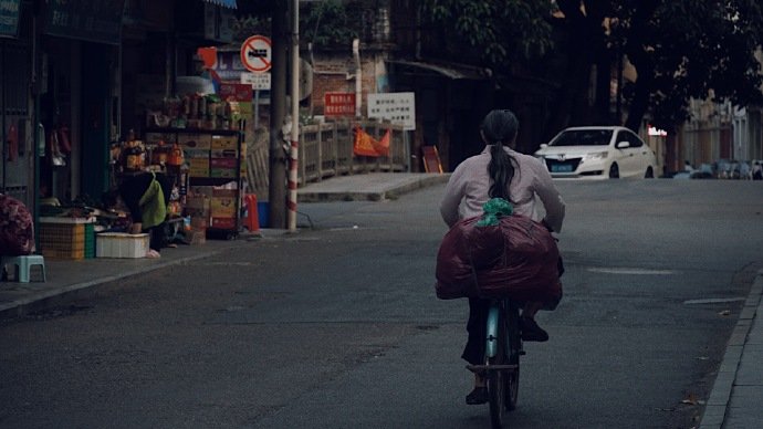 海信|拼多多无货源的出现，大量实体店的倒下，是什么原因