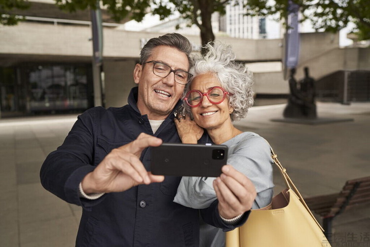 Pixel|“最贵中端机”卖断货背后，是发展方向错了吗？