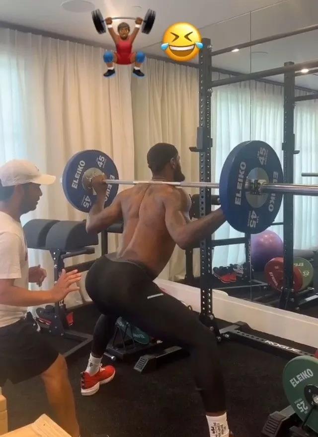 易建联■17岁2米20！臂展224cm超易建联，翻身跳投精通，姚明后继有人