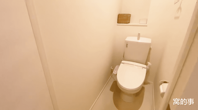 []看了这对日本小夫妻的家才发现，家中半数物品可以丢掉了！