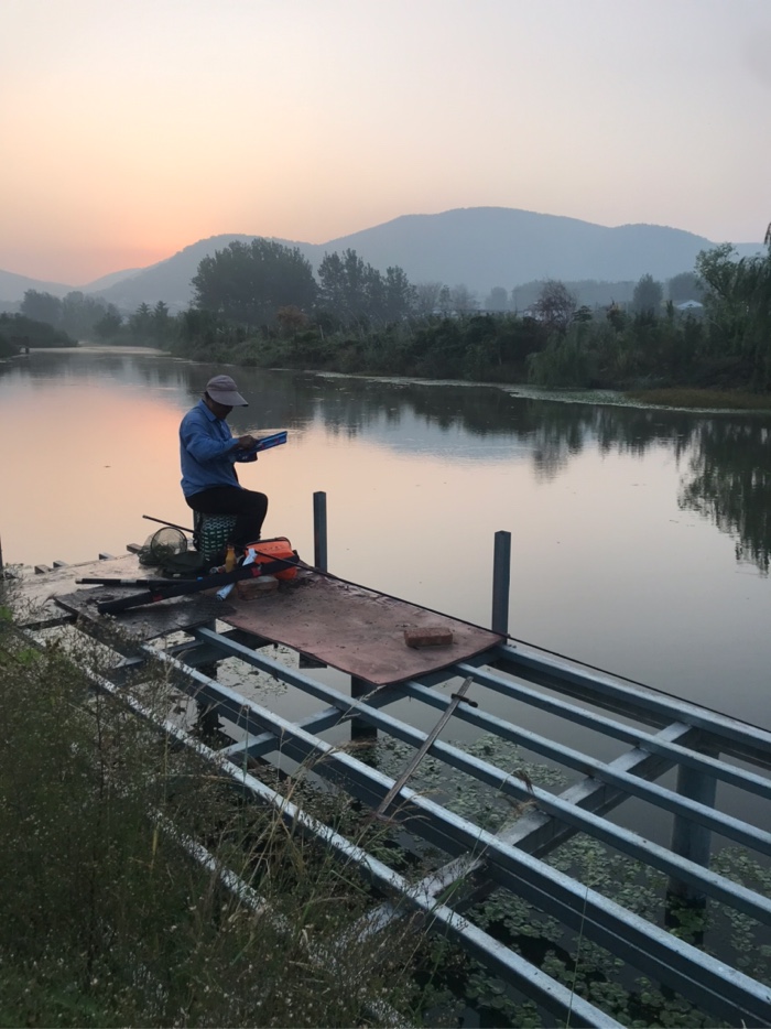 鲫鱼|早上鱼口不错\uD83D\uDC4D，可惜鱼杆断了