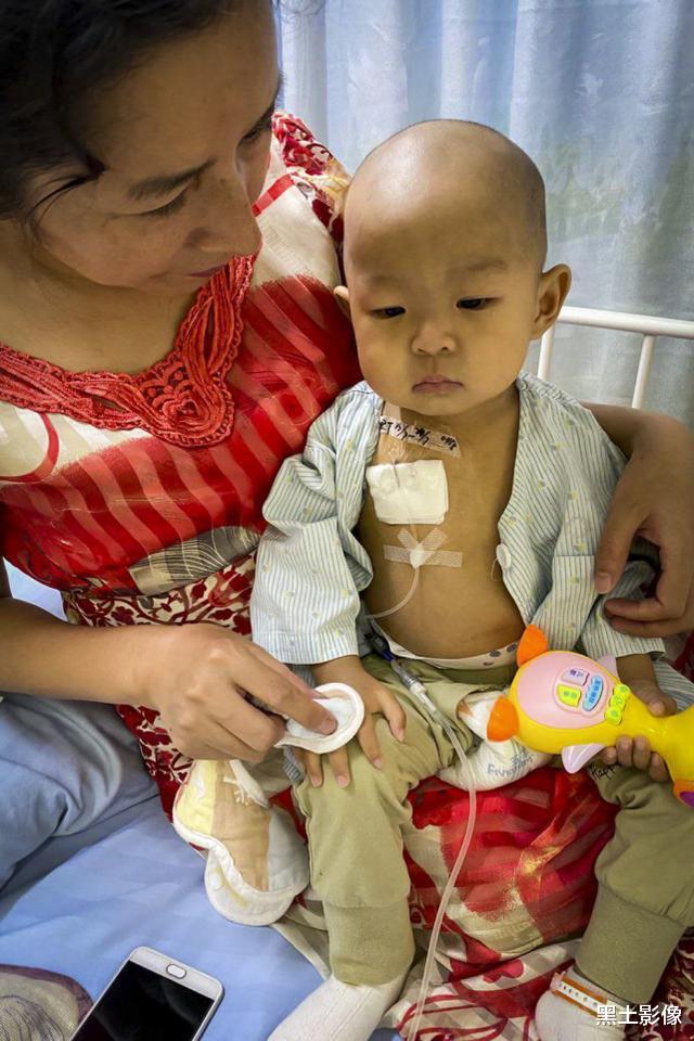 黑土影像|湖北一大龄“剩女”遇真爱嫁二婚男子，孩子出生后却接连遭遇重击