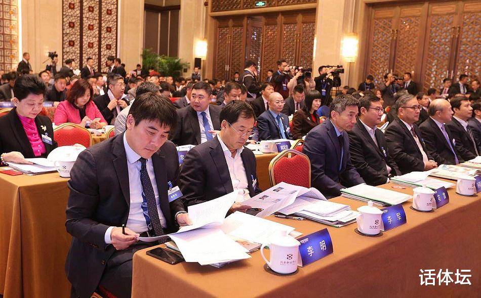 「中国足协」别拿疫情当借口！为什么中超遥遥无期，足协保持沉默，却被球迷一语道破！