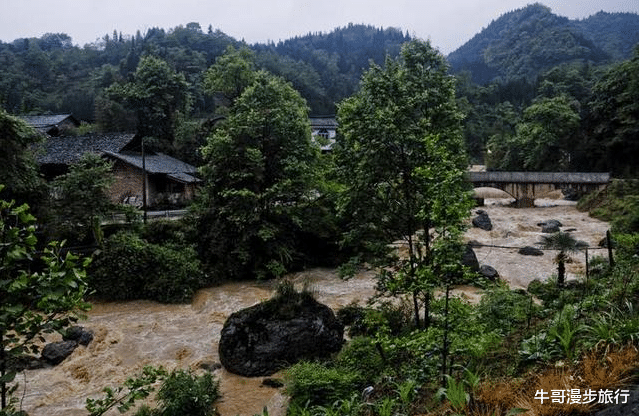 [四川省]世上真的有“黄泉路”吗？在四川，发生的怪事连科学家都无法解释