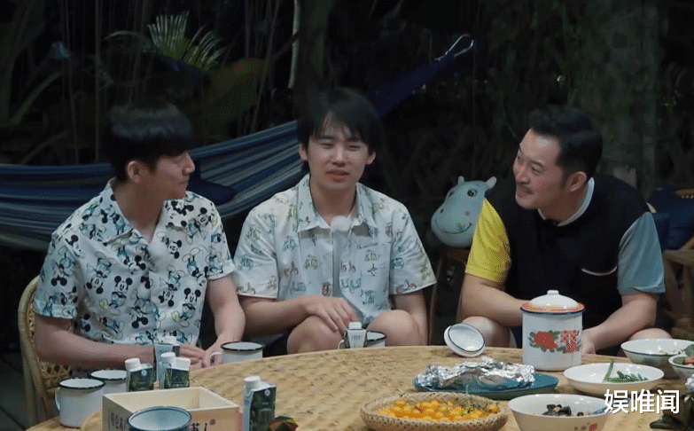 「郭麒麟」《向往4》迎来说话最快的嘉宾,字幕跟不上节奏,节目因他而升级