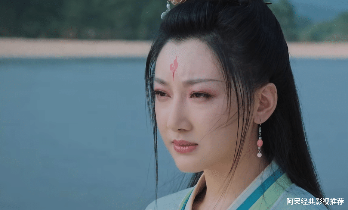 赵薇|影视：这部国产网大制作精良，将爱恨情仇刻画入骨，幼年女主颜值非常高