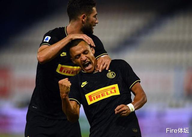 国际米兰|一场4-0令意甲再变天！4队分差仅8分，3轮赚7分豪门或逆袭夺冠