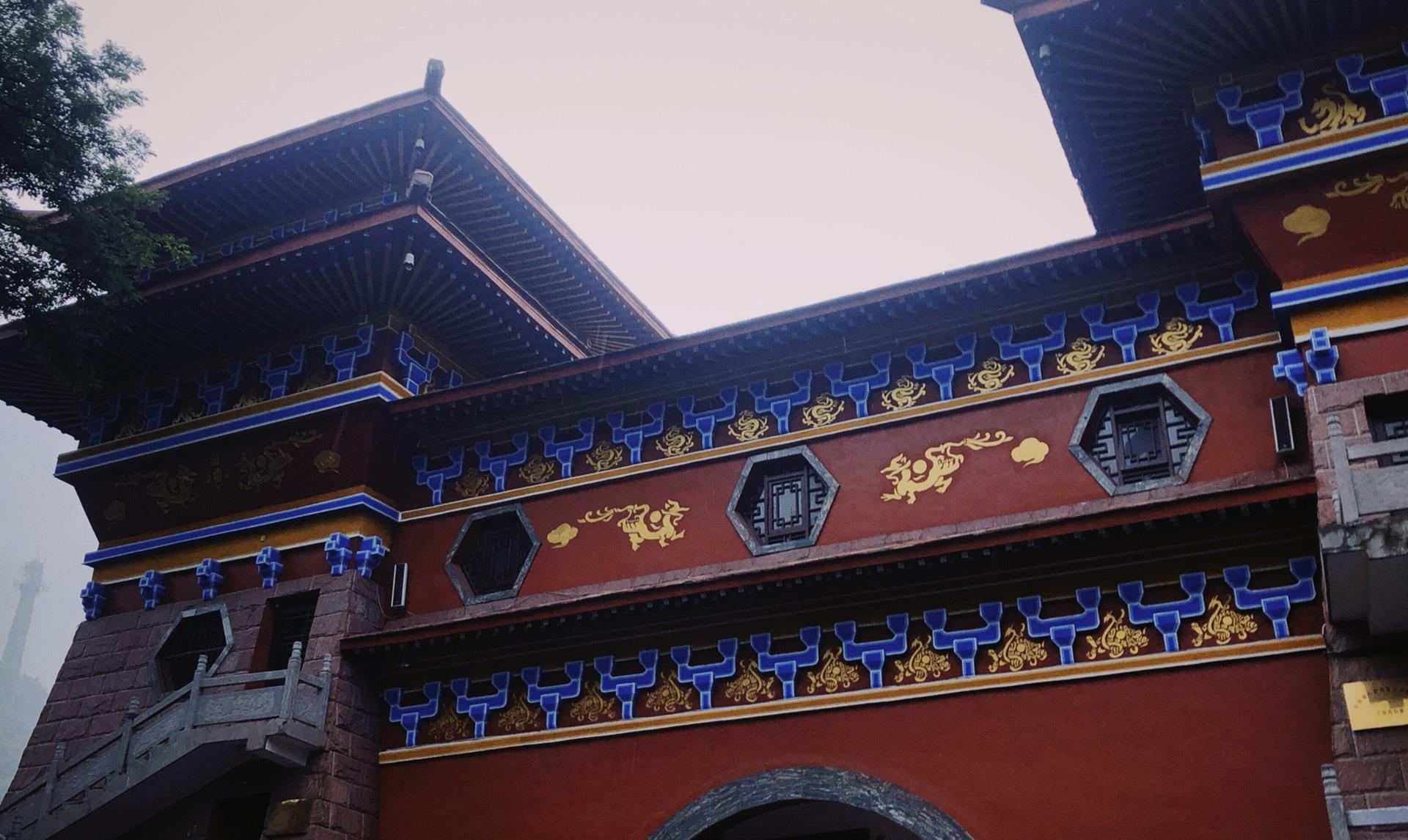 八里沟：中国被“埋没”的5A景区，景色堪比黄山，却因名字太土屡遭嫌弃