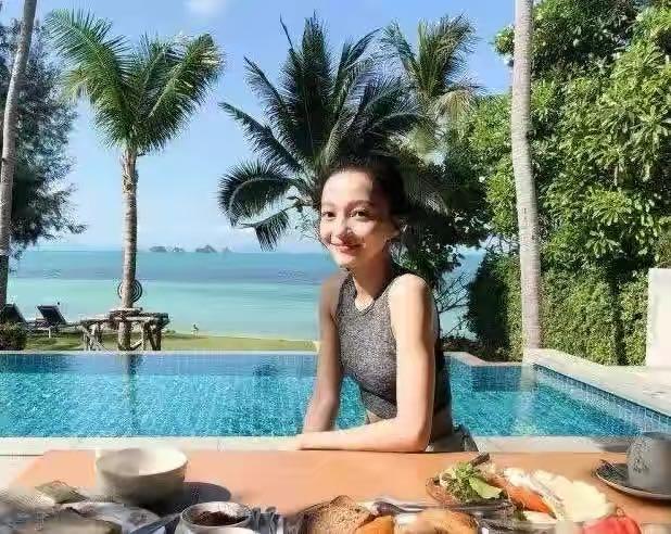 |张韶涵买一座小岛建别墅，门外就是沙滩，装修3千万贫穷限制想象