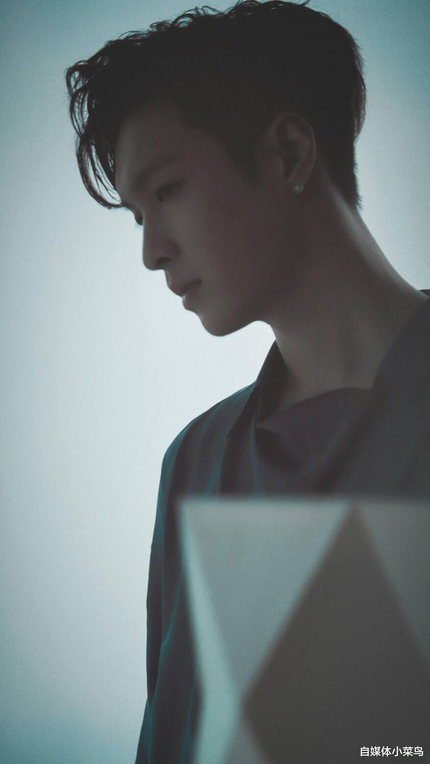 『』张艺兴新专辑《莲》，上线7分钟突破300万，单曲登上13个国家榜首