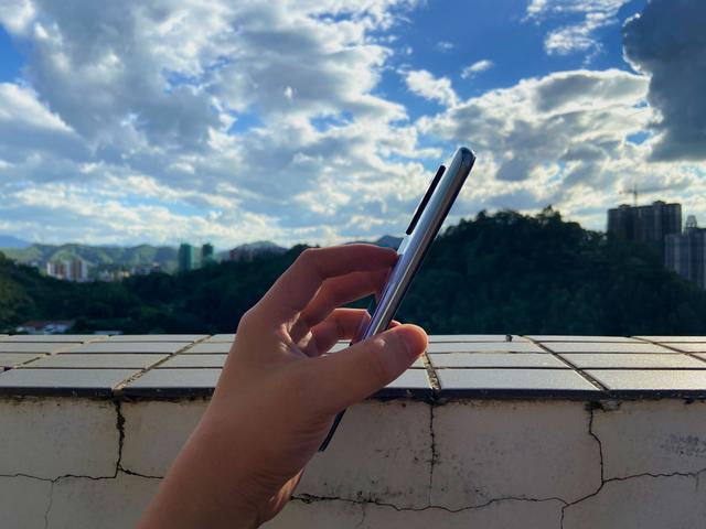 华为荣耀■暴力解锁100%性能！90Hz+麒麟820+180Hz，荣耀X10全面评测