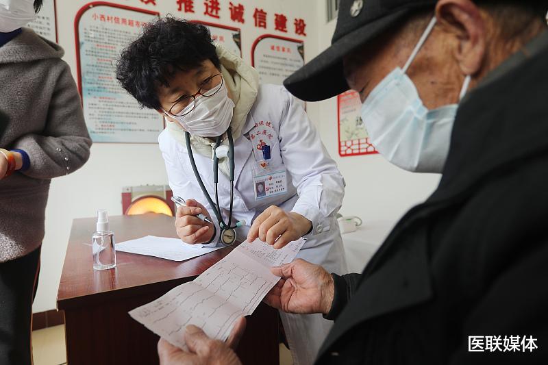 [甲亢]甲亢早期有哪些异常？出现这5个表现，最好上医院检查