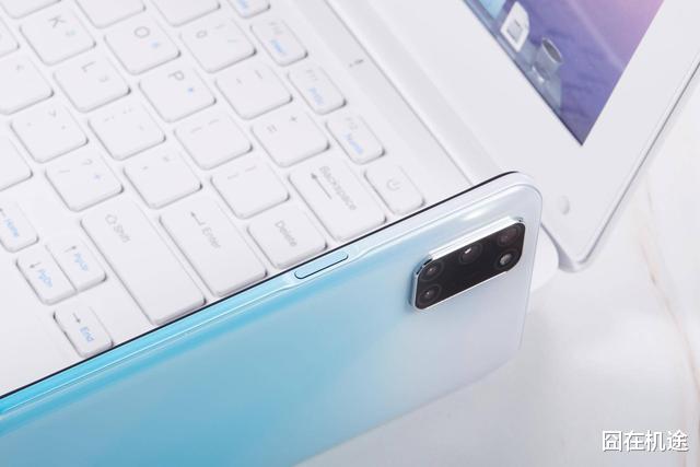 [OPPO]1500元预算手机怎么选？国产这三款要好好看看