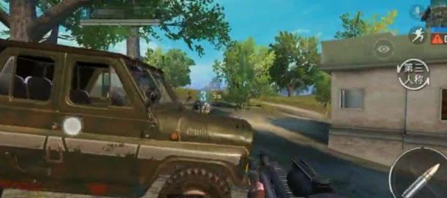 「和平精英」和平精英：与现实违和的4个设定，出局后微笑摆手！第2太奇葩