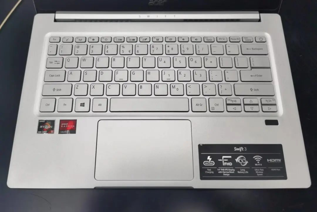 AMD|轻盈纤薄，搭载 AMD 锐龙 5 4500U 处理器，宏碁传奇开箱测评