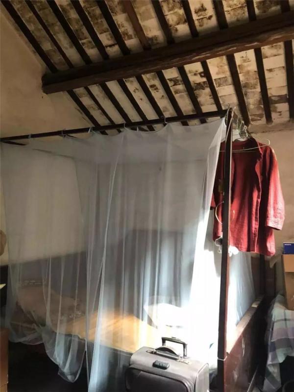 58岁的穷大叔，将47㎡危房，改造成江南豪宅，完工后，让人羡慕