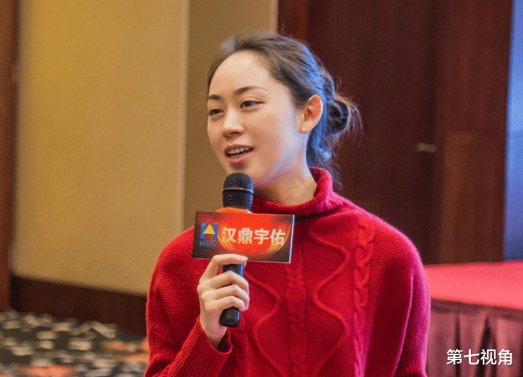 李颖|中国最有钱的4个“美女富婆”，3个都是单身，个个气场不输明星