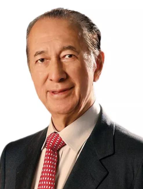 赌王|赌王灵堂出现闹事者,自称是赌王私生女,喊话要见何超琼何超贤