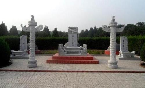 清东陵|大清灭亡100多年了，为啥没有皇族后人去清东陵和西陵祭拜