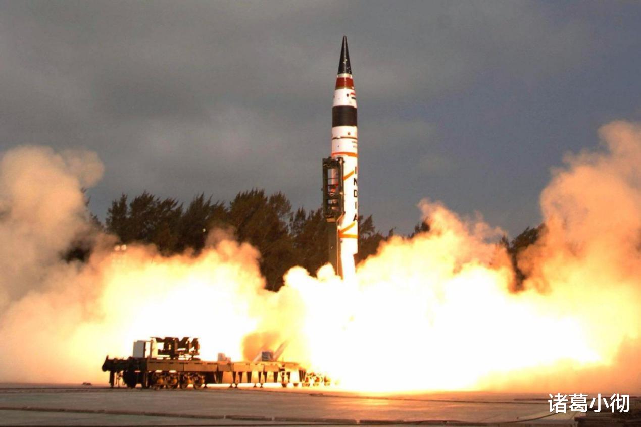 印度|难怪印度同时向3国叫板,瑞典智库给出答案,至少增加了10枚核弹