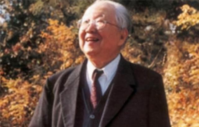 臆说古史|启功：我最困难的时候她欺负我们，现在我好啦，她就总派人来看我