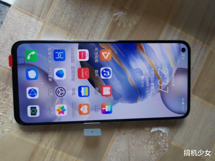 『华为荣耀』40W快充+IMX600y+50倍变焦，华为5G手机不到两个月直降300元